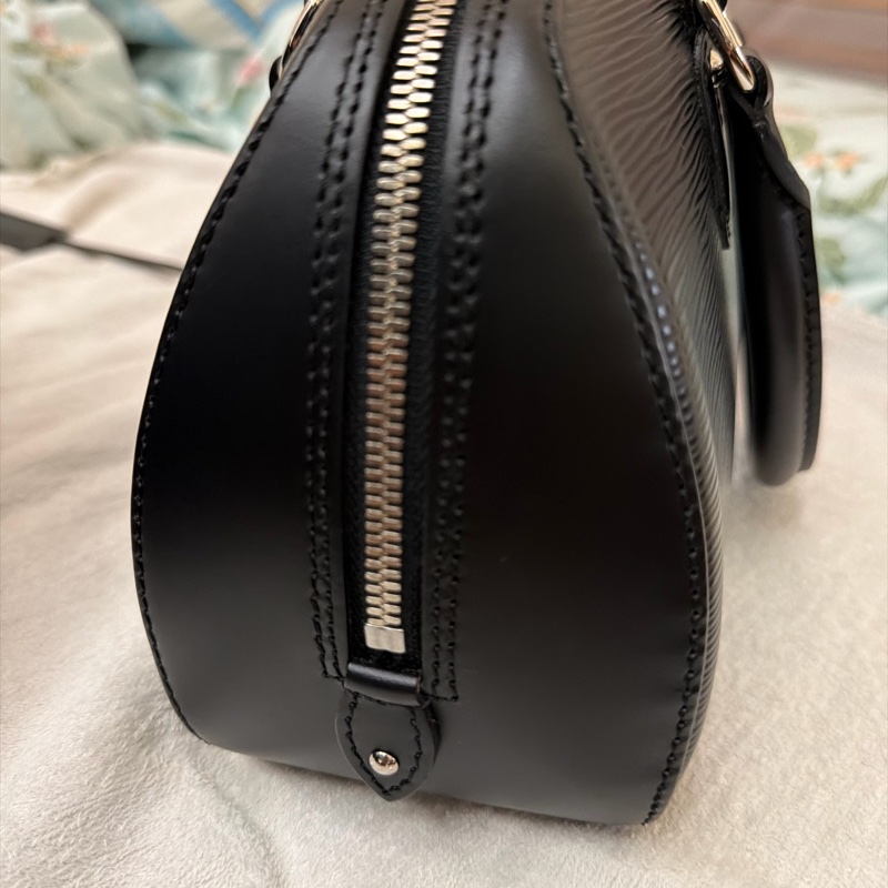 LV黑色牛皮水波紋保齡球包-14