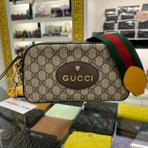 東區正精品㊣GUCCI 476466 咖啡色皮革拼PVC 虎頭 綠紅綠寬背帶斜背包肩背包相機包 RZ6350