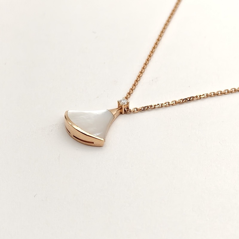 BVLGARI DIVASDREAM白母貝小扇子項鏈18K玫瑰金/鑽石/白貝母-1