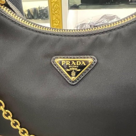 東區正精品㊣ PRADA 1BH204 hobo 2005黑色尼龍三角牌金鍊帆布背帶三合一零錢包手提斜背肩背兩用包腋下包 RZ6351-1