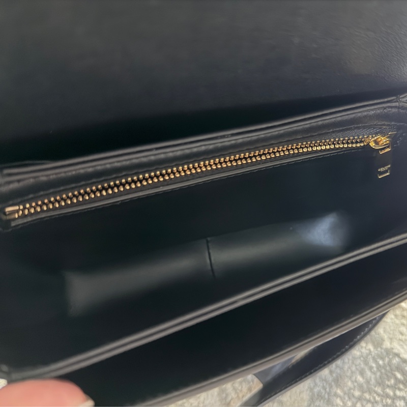 台灣專櫃💯Celine思琳 Teen Triomphe 經典牛皮 凱旋門 BOX黑金 方包 豆腐包/斜背包/肩背包 🉑送禮狀態-8