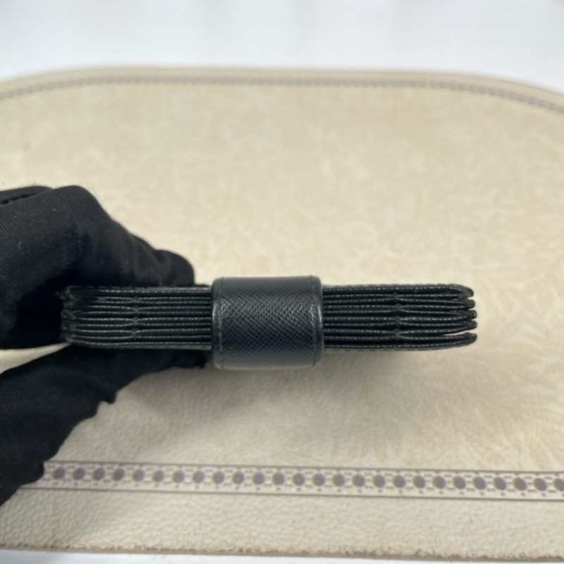 Prada普拉達 黑色牛皮卡包 經典耐用 小巧便攜-8