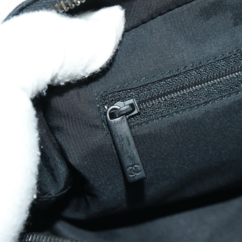 【日本直送】香奈兒新款旅行系列手提包，尼龍材質，黑色，銀色雙C標誌，貨號164763V-18