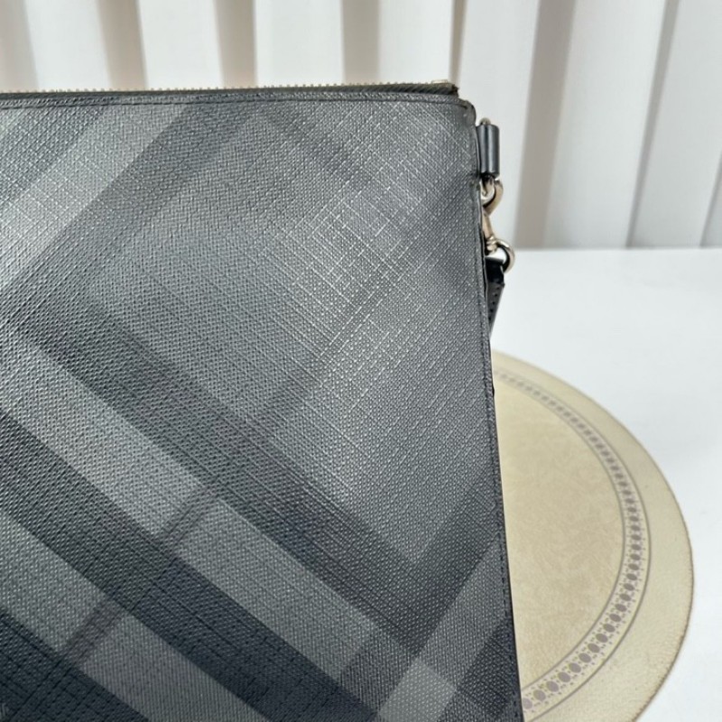 Burberry巴寶莉 黑色格紋手拿包 拉鍊順滑 內裡乾淨 容量大 日常出門、商務都能用 手柄可拆卸-19