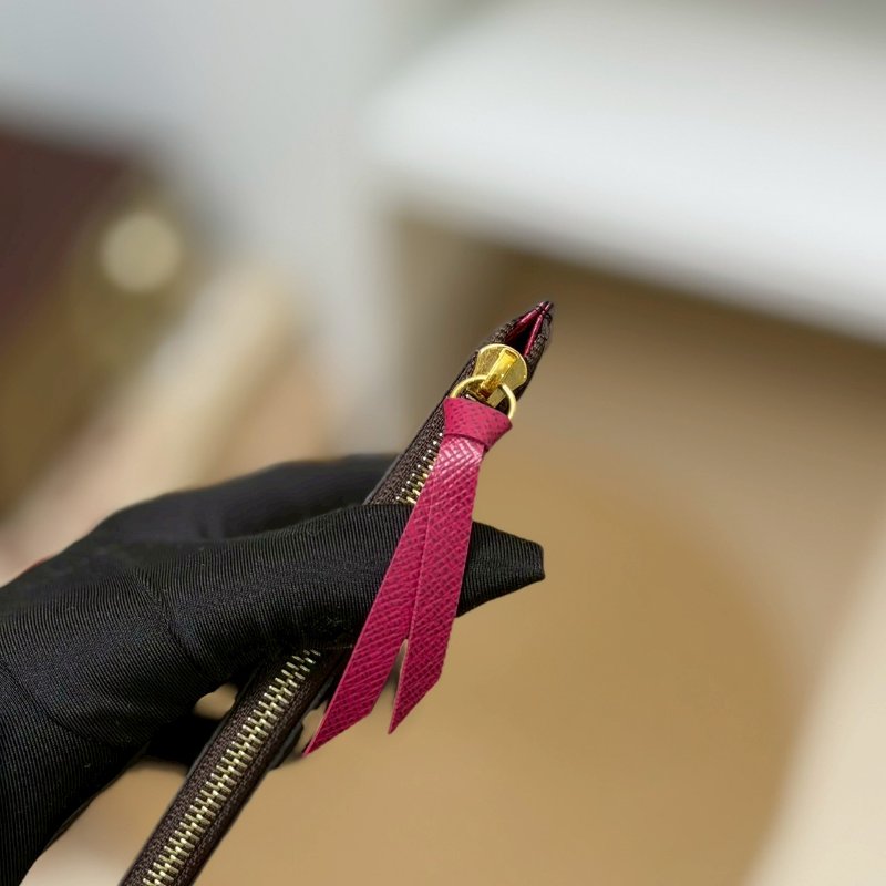 （新款絨質內裡超有質感😍）🏷LV 路易威登．Félicie Pochette 三合一 woc  M81896 新款 芯片款-25