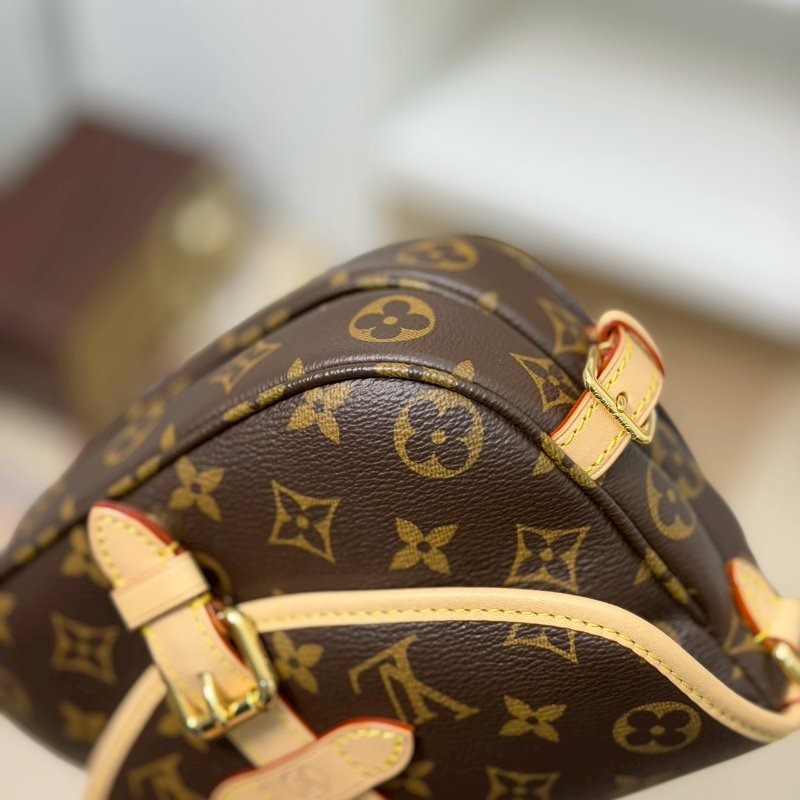 （全新未使用！送禮等級✨）🏷LV 路易威登．Saumur BB 雙子星 M46740 芯片款-5