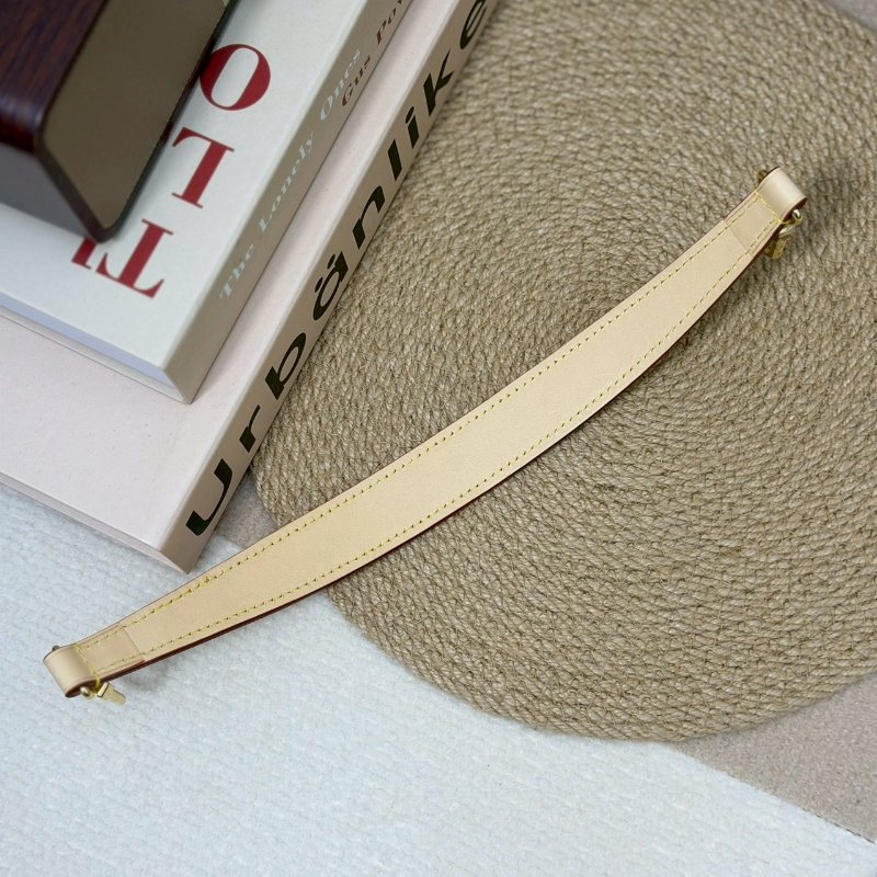 （全新未使用！送禮等級✨）🏷LV 路易威登．Saumur BB 雙子星 M46740 芯片款-19