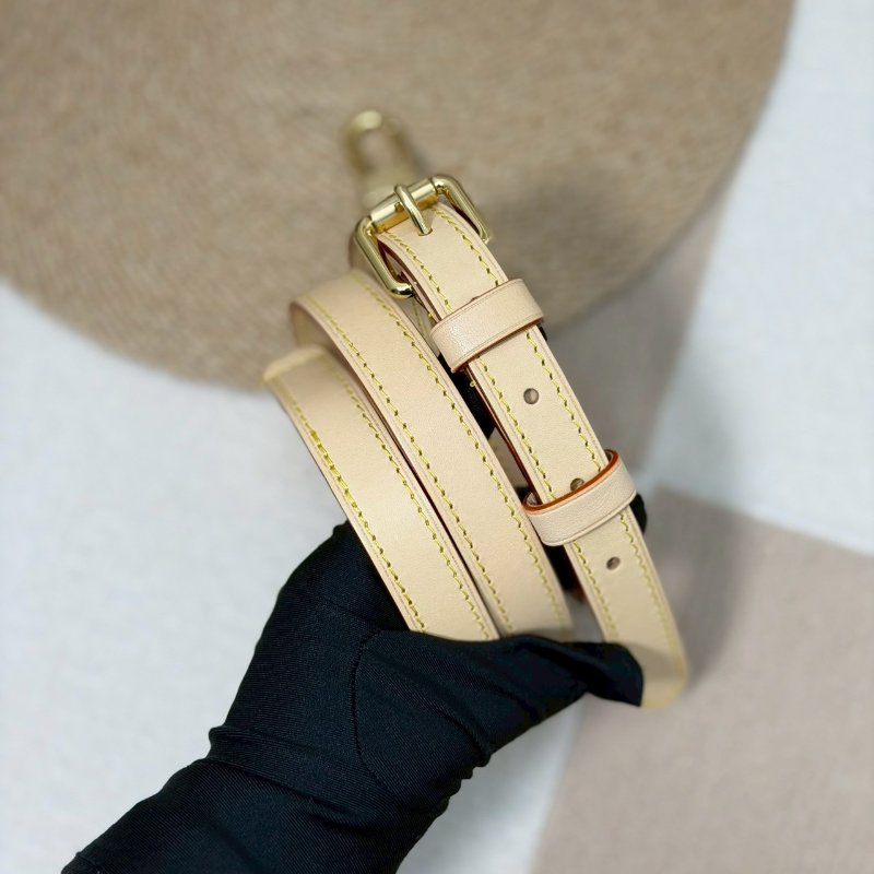 （全新未使用！送禮等級✨）🏷LV 路易威登．Saumur BB 雙子星 M46740 芯片款-21