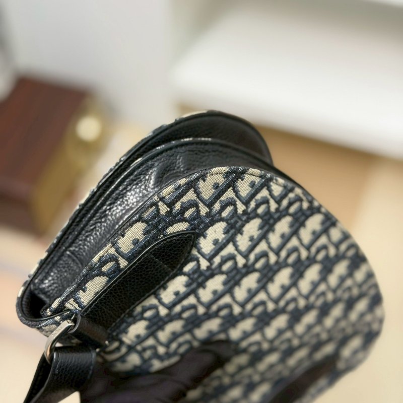 🏷️Dior 迪奧.Saddle 馬鞍郵差包 已絕版/客人寄賣-6