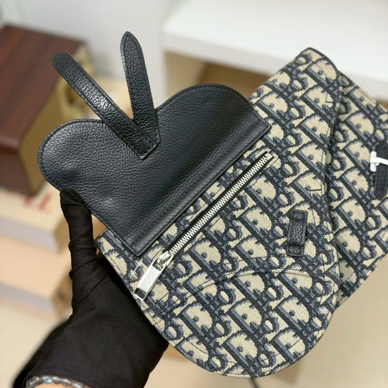 🏷️Dior 迪奧.Saddle 馬鞍郵差包 已絕版/客人寄賣-15