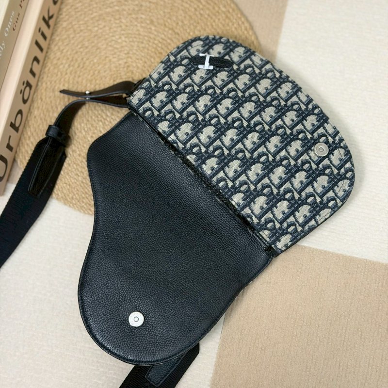 🏷️Dior 迪奧.Saddle 馬鞍郵差包 已絕版/客人寄賣-17