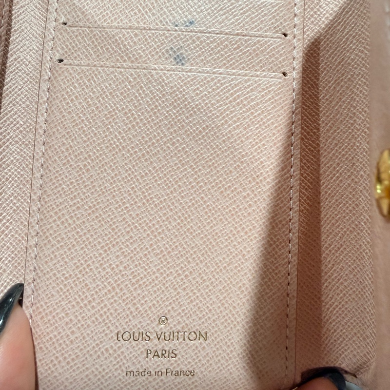 Louis Vuitton LV路易威登 Victorine 短夾 經典芭蕾粉-12