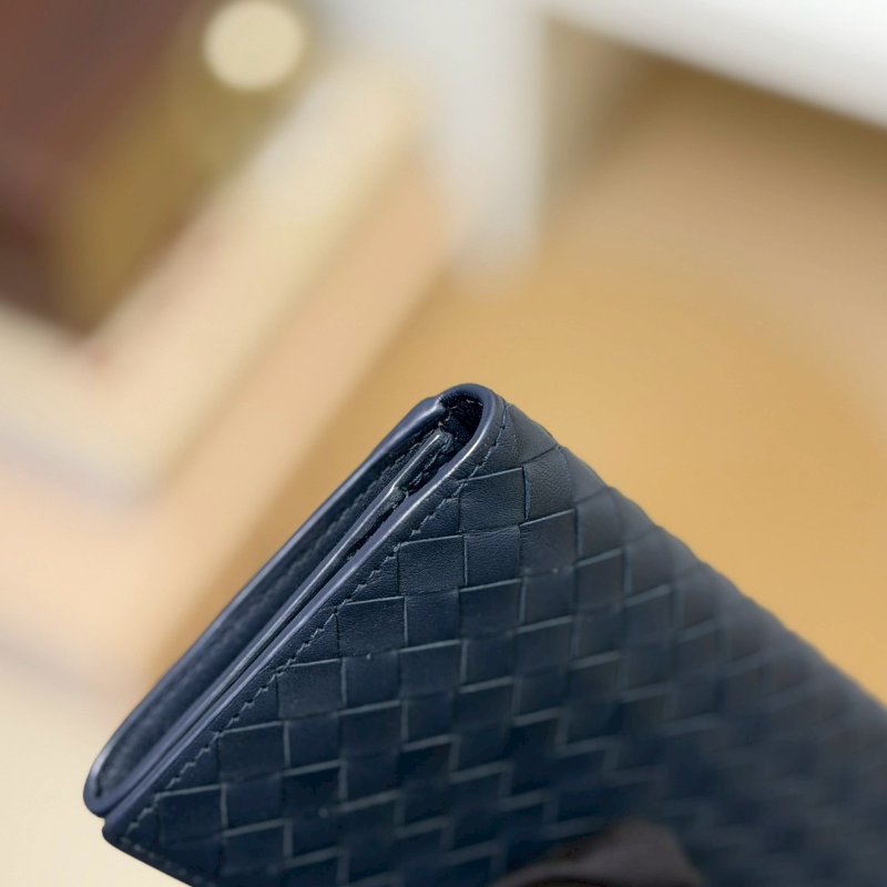 (白菜價🥬超甜秒售價)🏷️BV 葆蝶家.編織翻蓋長夾/客人寄賣-8