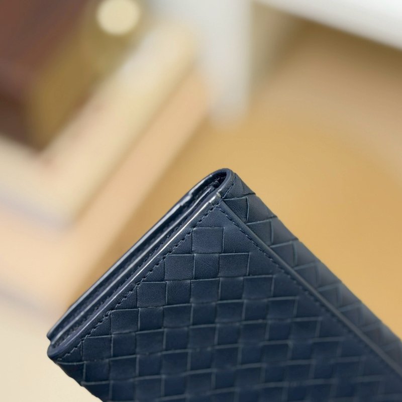 (白菜價🥬超甜秒售價)🏷️BV 葆蝶家.編織翻蓋長夾/客人寄賣-10