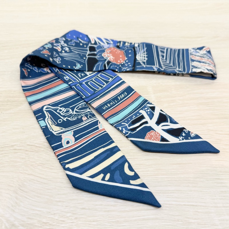 HERMES💙藍底白花燕子圖單條TWILLY-4