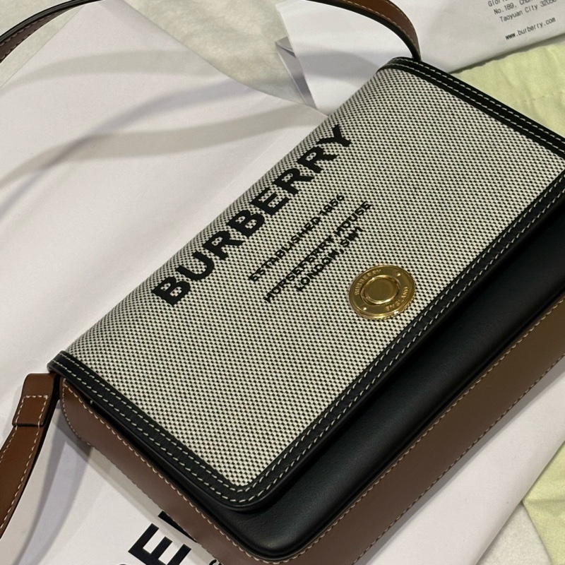 BURBERRY New Hampshire 斜背包-2