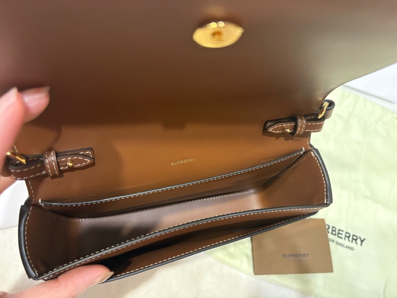 BURBERRY New Hampshire 斜背包-10