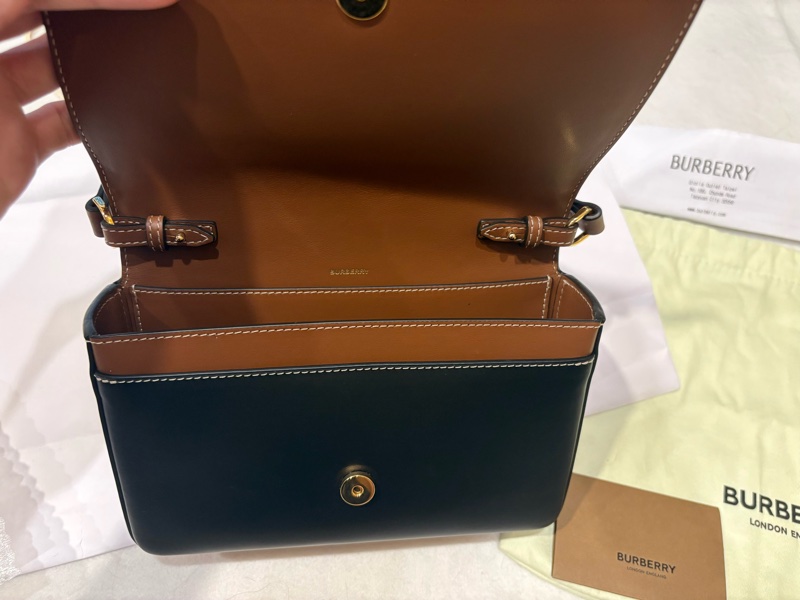 BURBERRY New Hampshire 斜背包-12