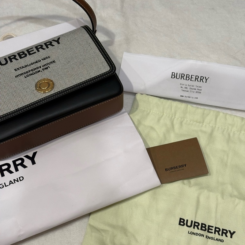 BURBERRY New Hampshire 斜背包-17