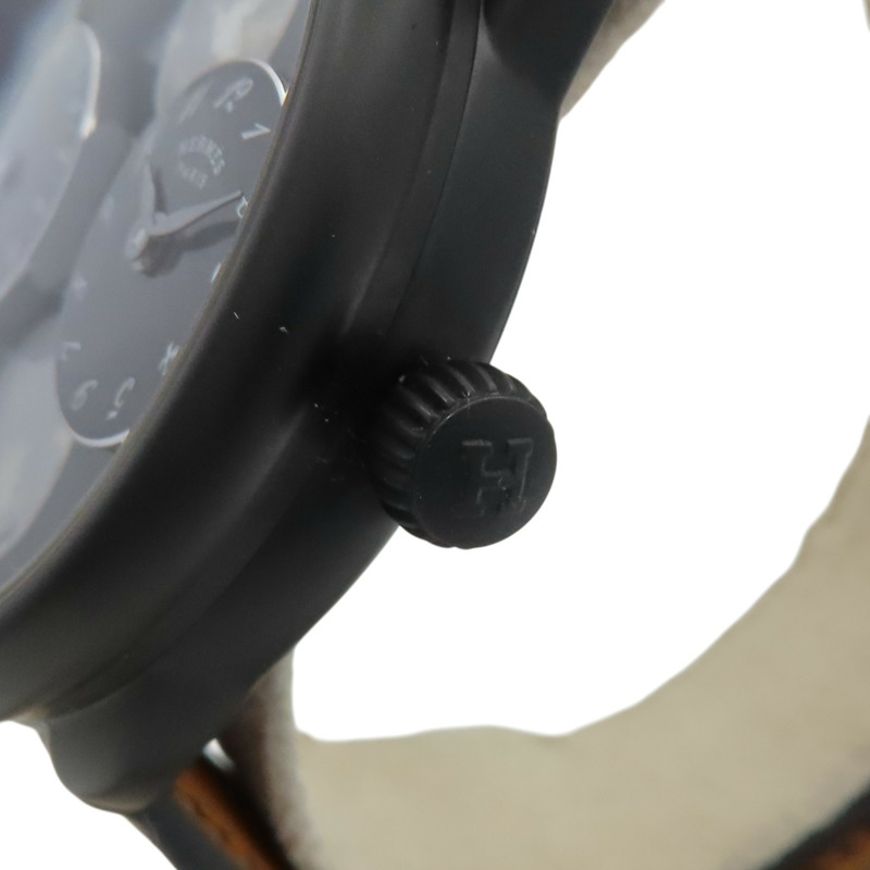 黑色錶盤 皮帶 鈦框 Arceau L'heure De La Lune 腕錶【HERMES 愛馬仕】 AR1.842-7