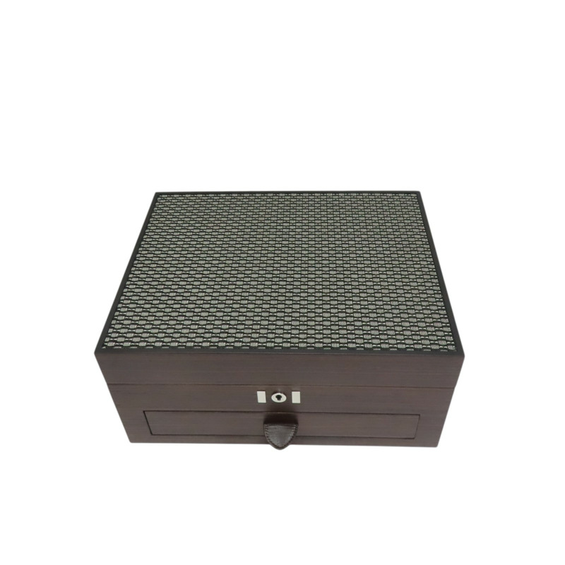 黑色錶盤 皮帶 鈦框 Arceau L'heure De La Lune 腕錶【HERMES 愛馬仕】 AR1.842-13