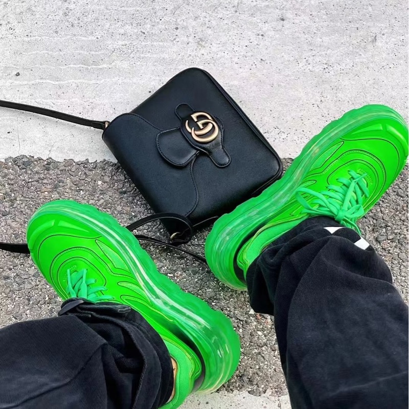 98新🌵Gucci古馳 黑金全皮雙G扣郵差包 此款市場不多見 可調節肩帶 萬能百搭 一年四季通用 包況非常好原價6萬多 清倉大甩價-16