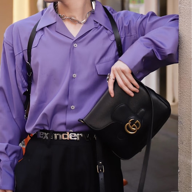 98新🌵Gucci古馳 黑金全皮雙G扣郵差包 此款市場不多見 可調節肩帶 萬能百搭 一年四季通用 包況非常好原價6萬多 清倉大甩價-20