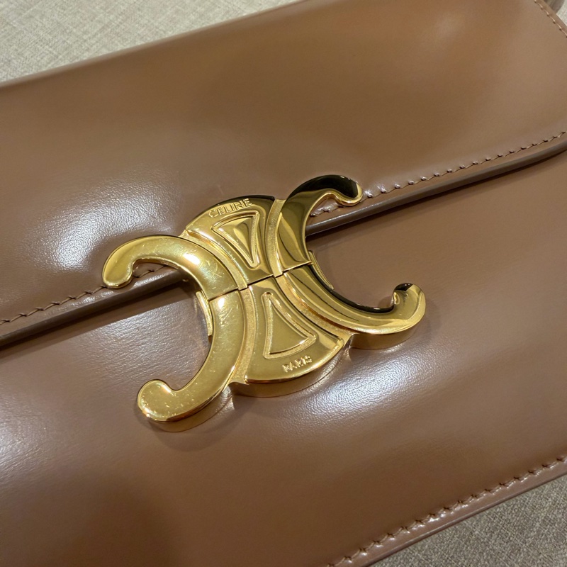 CELINE CLASSIQUE TRIOMPHE STR 亮澤牛皮斜背包 肩背包-2