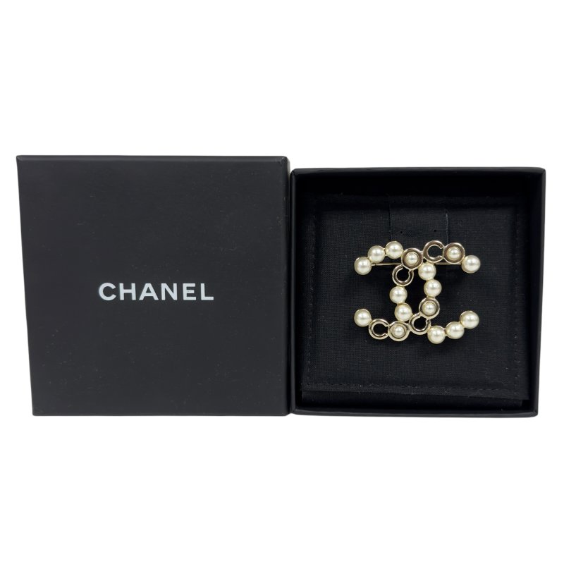 CHANEL CC 珠珠 胸針-11