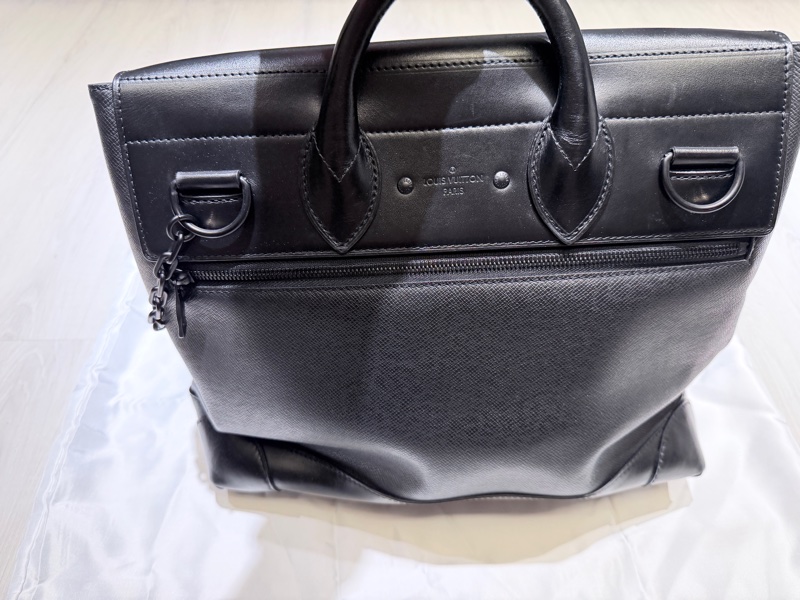 LV 路易威登 限量彩虹 Taiga Steamer PM 公文包 手提包 斜背包 黑色 M30339 LV-2