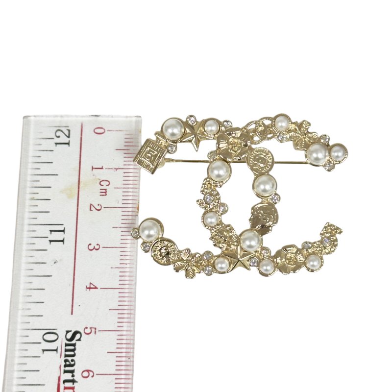 CHANEL CC 經典元素 水鑽 珠珠 胸針-11