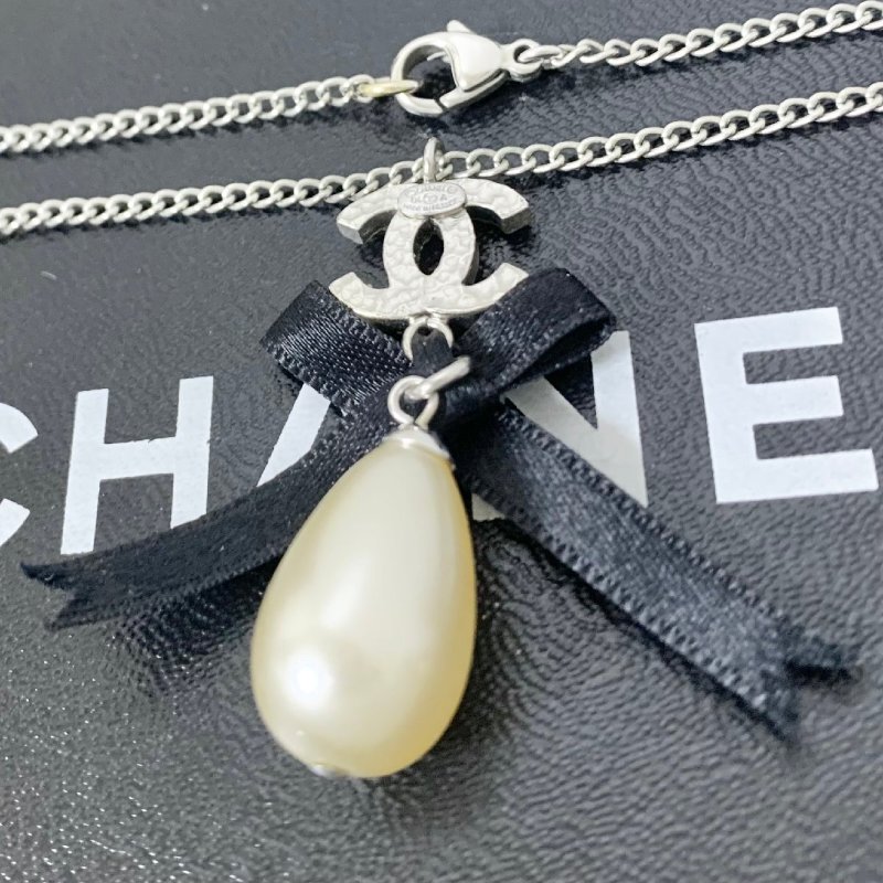 🛍️🎁 26 🔥 4月新品上架 💘 香奈兒 Chanel 水滴形珍珠吊墜蝴蝶結頸鏈🔥 香奈兒熱賣款 香奈兒經典款頸鏈 CHANEL NECKLACE-4