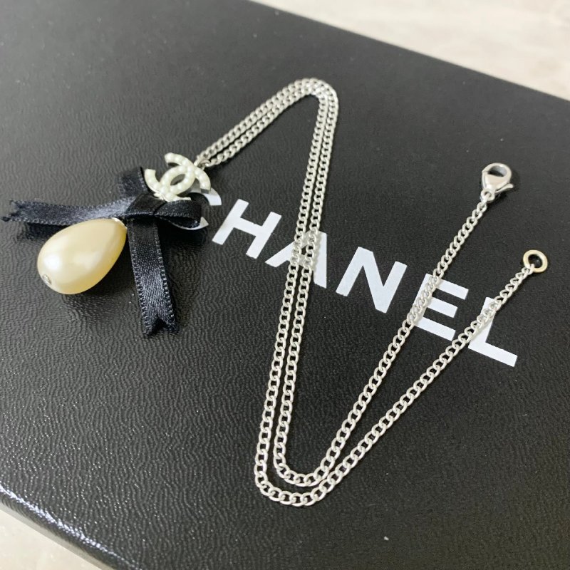 🛍️🎁 26 🔥 4月新品上架 💘 香奈兒 Chanel 水滴形珍珠吊墜蝴蝶結頸鏈🔥 香奈兒熱賣款 香奈兒經典款頸鏈 CHANEL NECKLACE-5