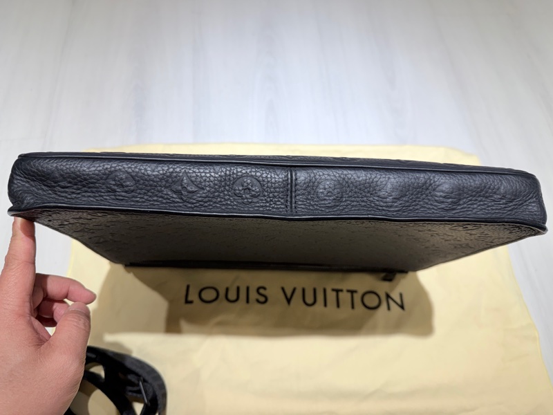 LV 路易威登 男士2023新款S-LOCK老花壓紋牛皮手提公文包-4