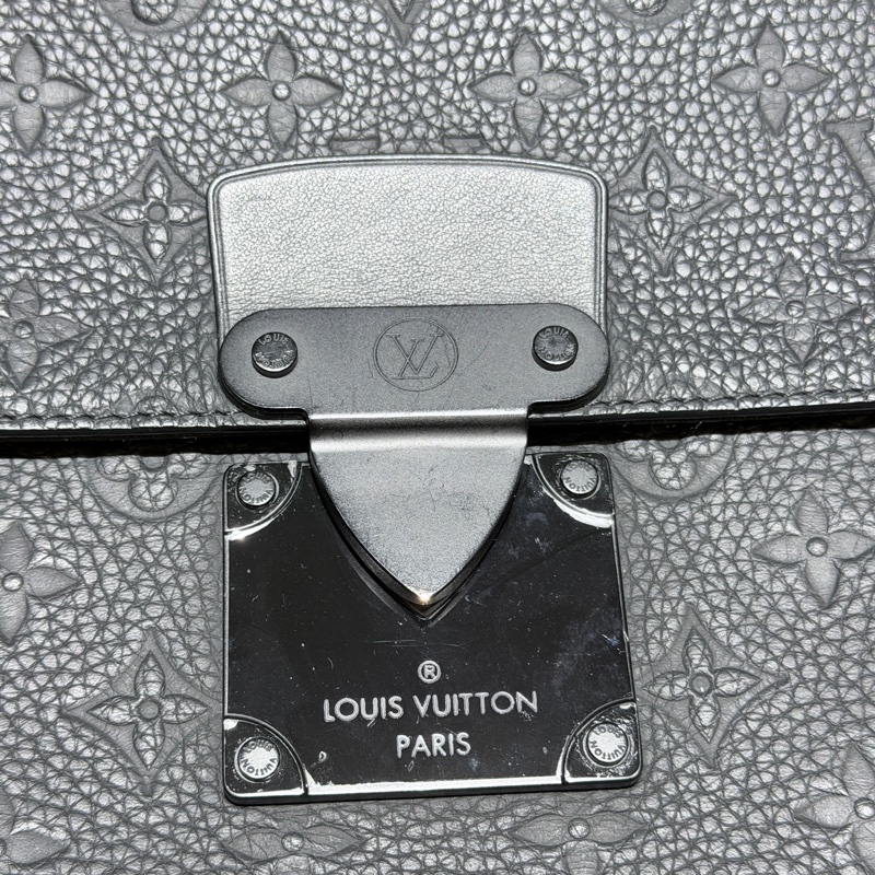 LV 路易威登 男士2023新款S-LOCK老花壓紋牛皮手提公文包-13