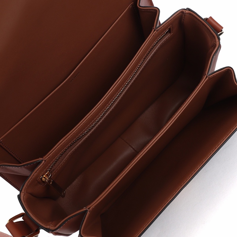 Celine 女士 TRIOMPHE中號單肩包均碼碼中號、22.5cm*7.5cm*16.5cm-1