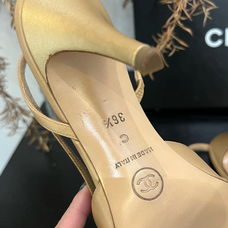 Chanel 裸色拼金色高跟单鞋 36.5码-4