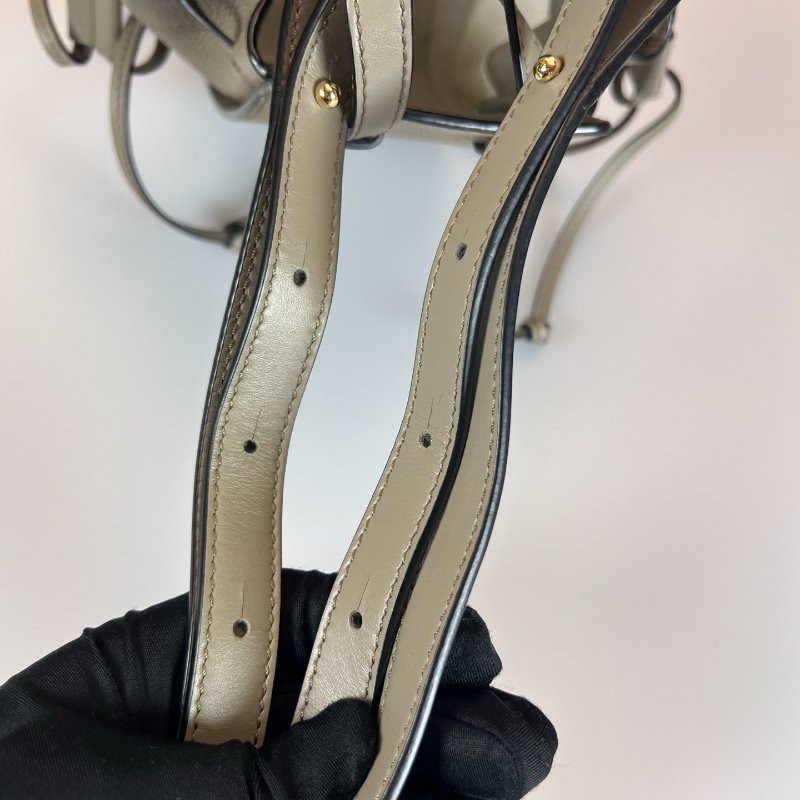 LOEWE 052217 抹茶色粒面牛皮吊床包MINI-6