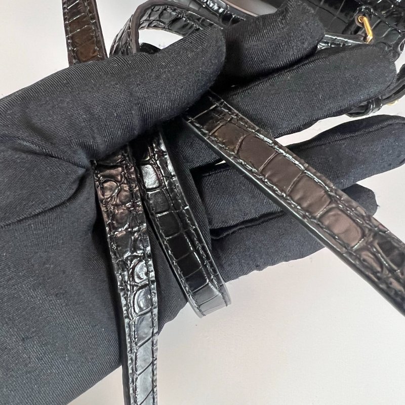 YSL 623930  黑鱷魚壓紋CASSANDRA兩用包-8