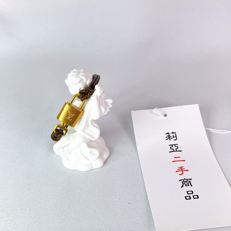 莉亞精品♡LV m8015F 鎖頭鑰匙老花手環 二手-8