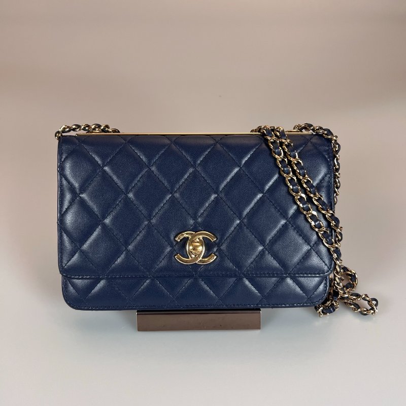CHANEL TRENDY WOC金鍊包羊皮藍 保卡款29開-1