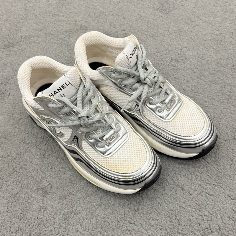 99新 chanel香奈兒 23c早春 銀角大王運動鞋 37碼  低幫 生活休閒鞋 女款 白銀色-0
