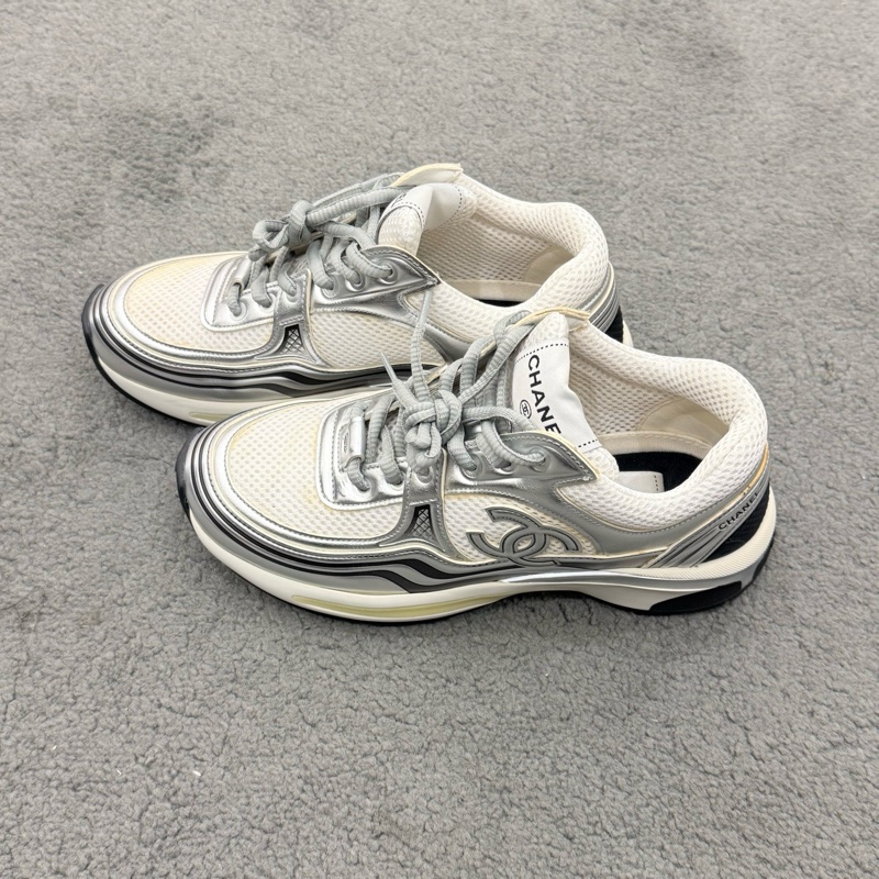 99新 chanel香奈兒 23c早春 銀角大王運動鞋 37碼  低幫 生活休閒鞋 女款 白銀色-4