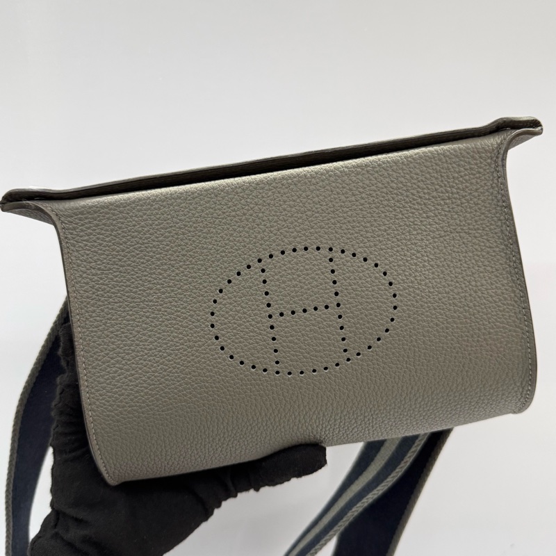 HERMES 愛馬仕 灰色VIDEPOCHES TOGO 肩背包 B刻-0