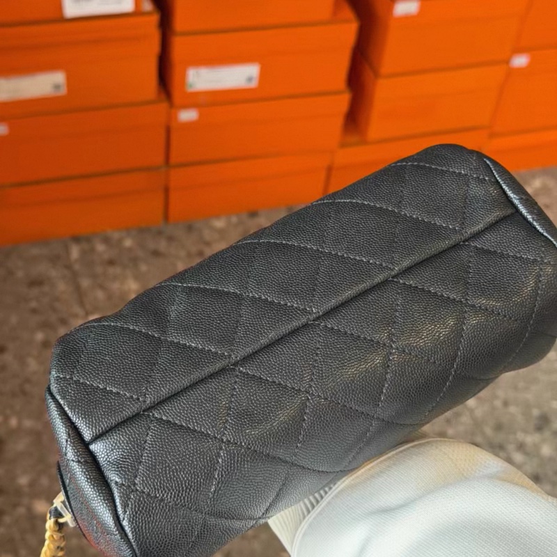 Chanel黑金荔枝皮水桶手提斜挎 30卡-2