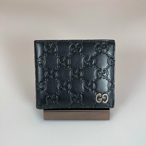 GUCCI 473916 黑皮革壓紋短夾