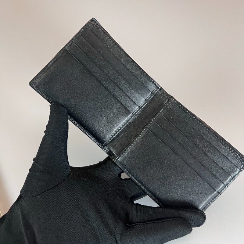 GUCCI 473916 黑皮革壓紋短夾-5