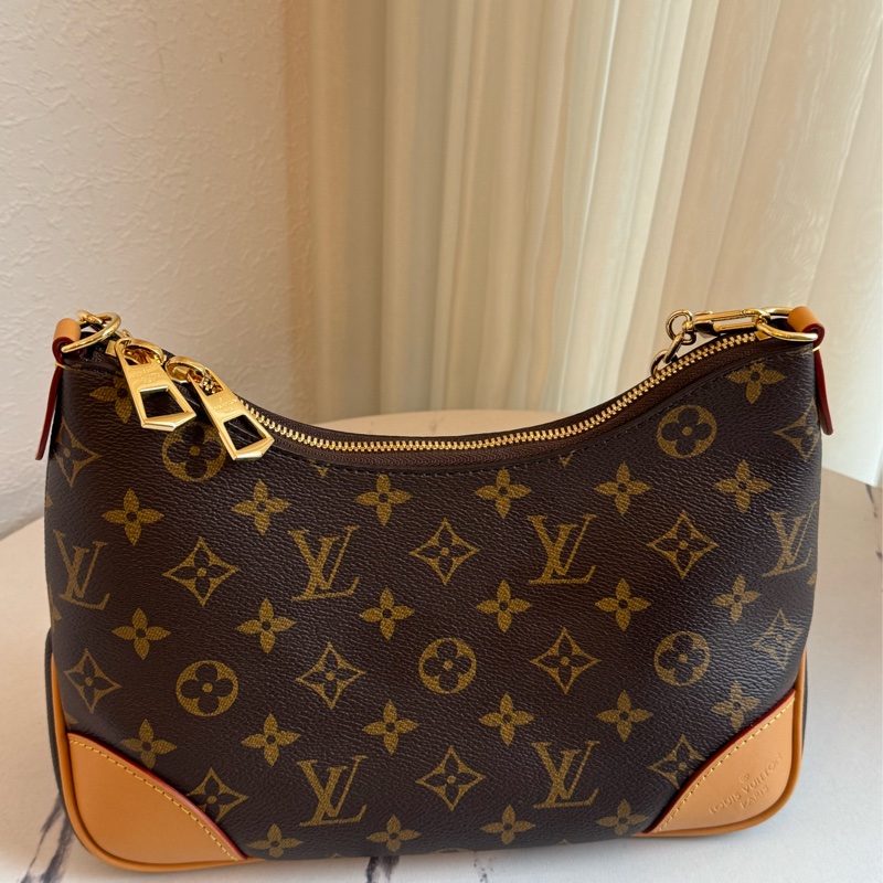 LV M45832花紋牛角包-1