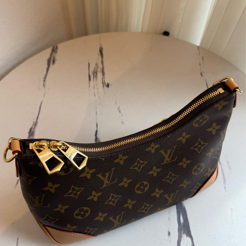 LV M45832花紋牛角包-2