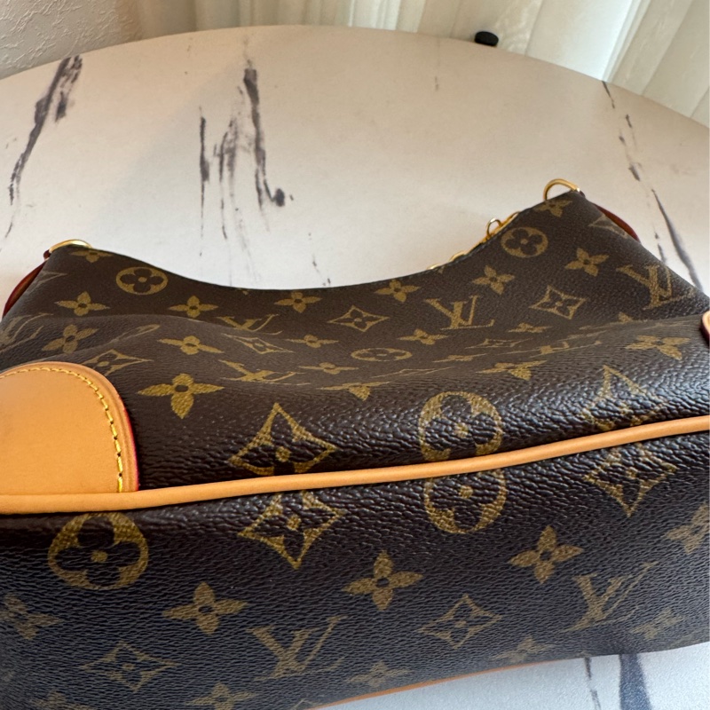 LV M45832花紋牛角包-12